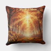 Fall Vibes Throw Pillow – Cozy Autumn Forest クッション (裏面)