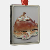 Famille模倣されるばら色ソース深皿およびカバー メタルオーナメント (右)