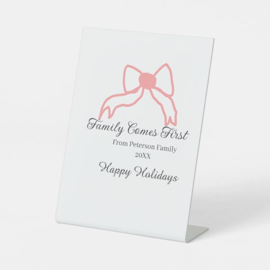 Family comes first red bow family name holidays 台座サイン (正面)