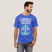 Family Cruise 2019 Ocean Liner Vacation Apparel Tシャツ (正面フル)