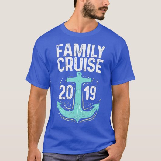 Family Cruise 2019 Ocean Liner Vacation Apparel Tシャツ (正面)