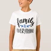 "Family Is" Heart & Vine - Everything Sentiment  Tシャツ (正面)