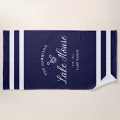 Family Lake House Coastal Custom Decor ビーチタオル (正面)