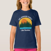 Family Lake Trip Cute Customized Sunset Kids Tシャツ (正面)