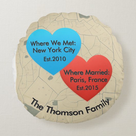 Family Love Journey Pillow – Personalized Map Hear ラウンドクッション (正面)