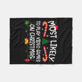 Family Matching Most Likely To Play Video Games On フリースブランケット (正面(横))