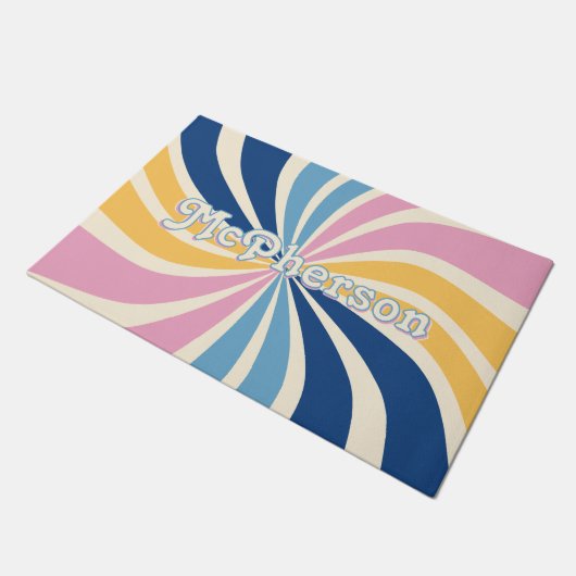 Family Name Colorful 70s Retro Sunburst ドアマット (アングル)
