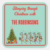 Family Name Whimsical Christmas Marching Reindeer  スクエアシール (正面)