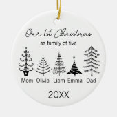 Family of five First Christmas Minimalist Tree セラミックオーナメント (正面)
