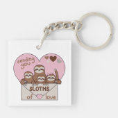 Family of Sloths with Envelope, Heart and Text キーホルダー (裏面)