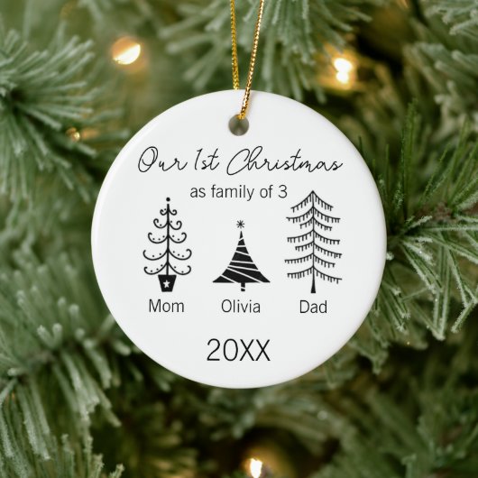 Family of Three Our First Christmas Tree Modern セラミックオーナメント (ツリー)