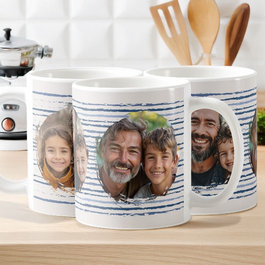 Family Photos on Neutral Blue Sketch ストライプの Mug コーヒーマグカップ