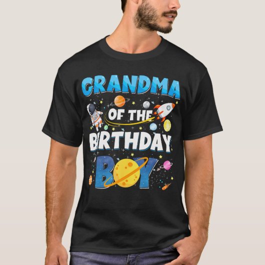 Family Space Planets Grandma Of The Birthday Boy Tシャツ (正面)