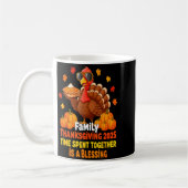 Family Thanksgiving Crew 2025 Funny Turkey Matchin コーヒーマグカップ (左)