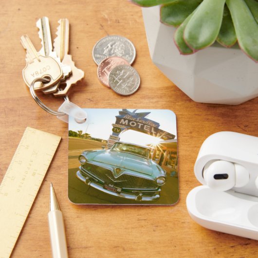 Famous Blue Swallow Motel on Route 66 キーホルダー (デスク)