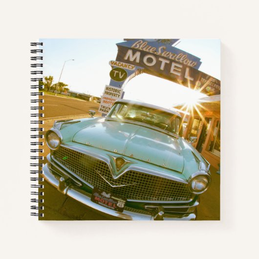 Famous Blue Swallow Motel on Route 66 ノートブック (正面)