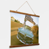 Famous Blue Swallow Motel on Route 66 吊り下げ型タペストリー (傾斜あり)