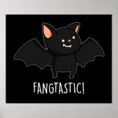 Fangtastic Funny Halloween Black Bat Pun Dark BG ポスター (正面)