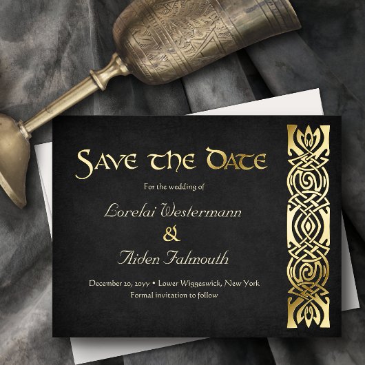 Fantasy Medieval Wedding Save the Date Card 箔シーズンポストカード