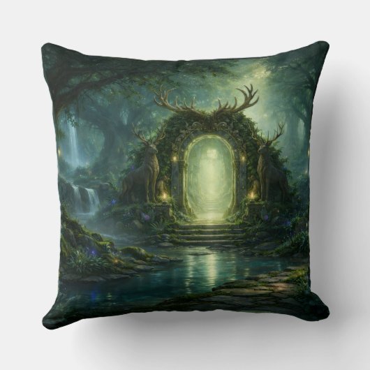 Fantasy-themed pillow クッション (裏面)