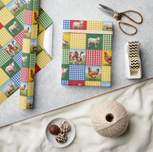Farm Animals and Gingham Patchwork Quilt ラッピングペーパー (クラフト)