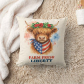 Farm Fresh Liberty Highland Cow Patriotic USA Art クッション (ブランケット)