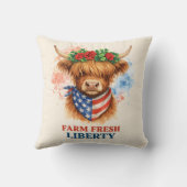 Farm Fresh Liberty Highland Cow Patriotic USA Art クッション (裏面)