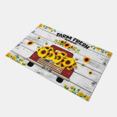 Farm Fresh Sunflower Doormat, Red Truck ドアマット (アングル)