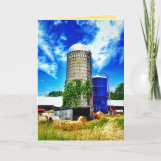 Farm silos & hay bales in Davisburg, MI カード (正面)