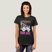 Farm Wife tractors Farmer Farming Tractor Tシャツ (正面フル)