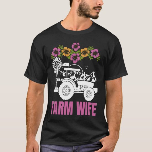 Farm Wife tractors Farmer Farming Tractor Tシャツ (正面)