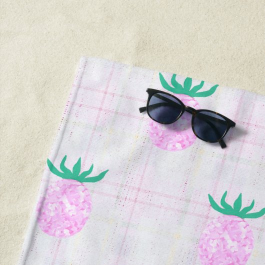 Farmhouse Pineapples ビーチタオル (インサイチュ)