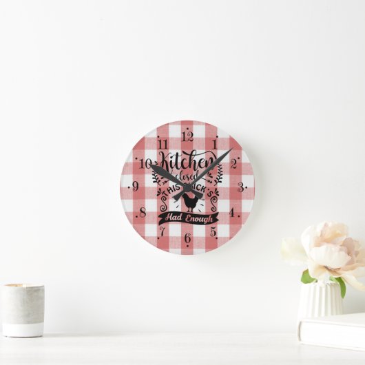 Farmhouse Red And White Gingham Kitchen Wall Clock ラウンド壁時計 (ホーム)