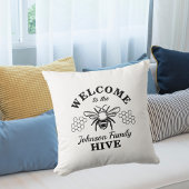 Farmhouse Stenciled Welcome to Our Hive ピロー