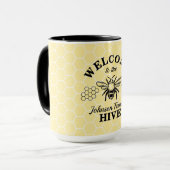 Farmhouse Welcome to Our Bee Hive コーヒーマグ マグカップ (正面左)