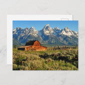 Farms | Barn Shadowed by Snow Capped Mountains ポストカード (正面/裏面)