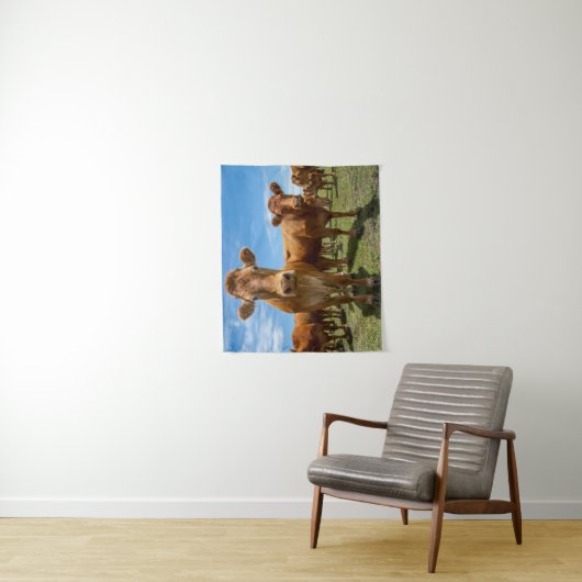 Farms | Brown Cow Group タペストリー (インサイチュ)