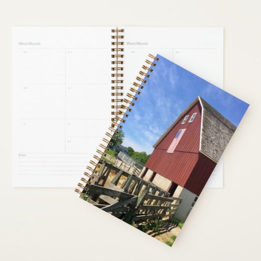Farms | Red Barn With American Flag プランナー手帳 (ディスプレー)