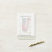 Farms | White Barn Door With American Flag ポストイット (デスク上)