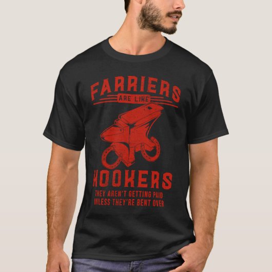 Farrier Hoof Trimming Equine Horse Shoeing Hooves  Tシャツ (正面)