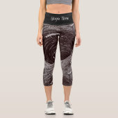 Fascinating Retro Black & White Vortex  カプリレギンス (正面)