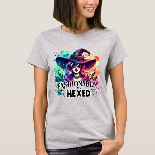 "Fashionably Hexed Witch – Modern Style Halloween  Tシャツ (正面)