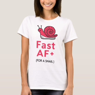 「Fast AF：スニーカーを着たカタツムリTシャツ Tシャツ