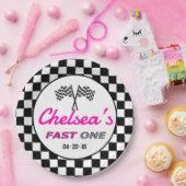 Fast ONE | Pink Custom Black White Race Car Flags ペーパープレート (パーティー)