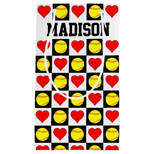 Fastpitchソフトボールとハートカスタムプレイヤー名 スモールペーパーバッグ (正面)