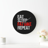 Fat Bike fat tires Cruiser Eat Sleep Repeat Grunge ラージ壁時計 (ホーム)