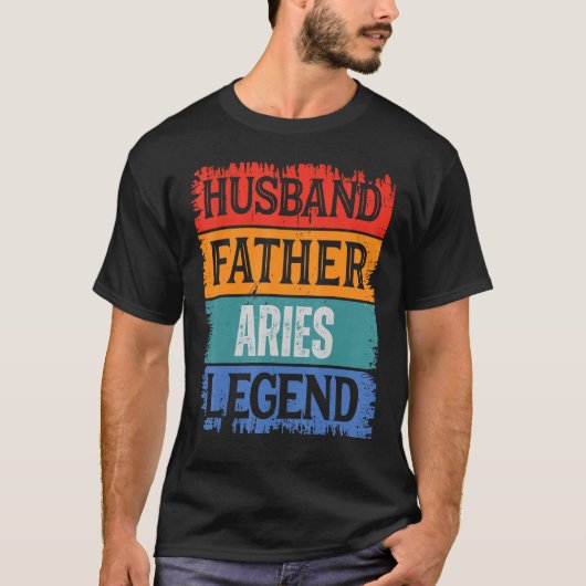 Father Husband ARIES Legend Proud Dad  Retro Papa Tシャツ (正面)