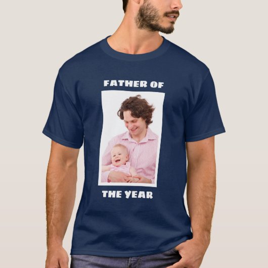 Father Of The Yearフォトパーソナライズされたカスタムダディ Tシャツ (正面)