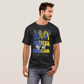 Father Warrior Down Syndrome Awareness Family Tシャツ (正面フル)