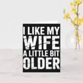 Father's Day Humor Joke I Like My Wife A Little Bi カード (黄色い花)